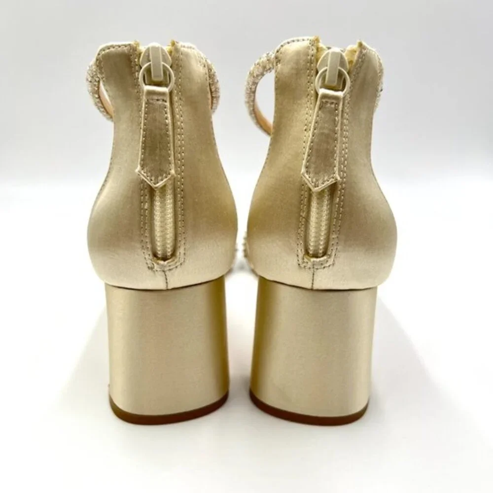 Badgley Mischka Size 9.5 Kameryn Ivory‎ Satin Jeweled Dress Sandals Heels Shoes